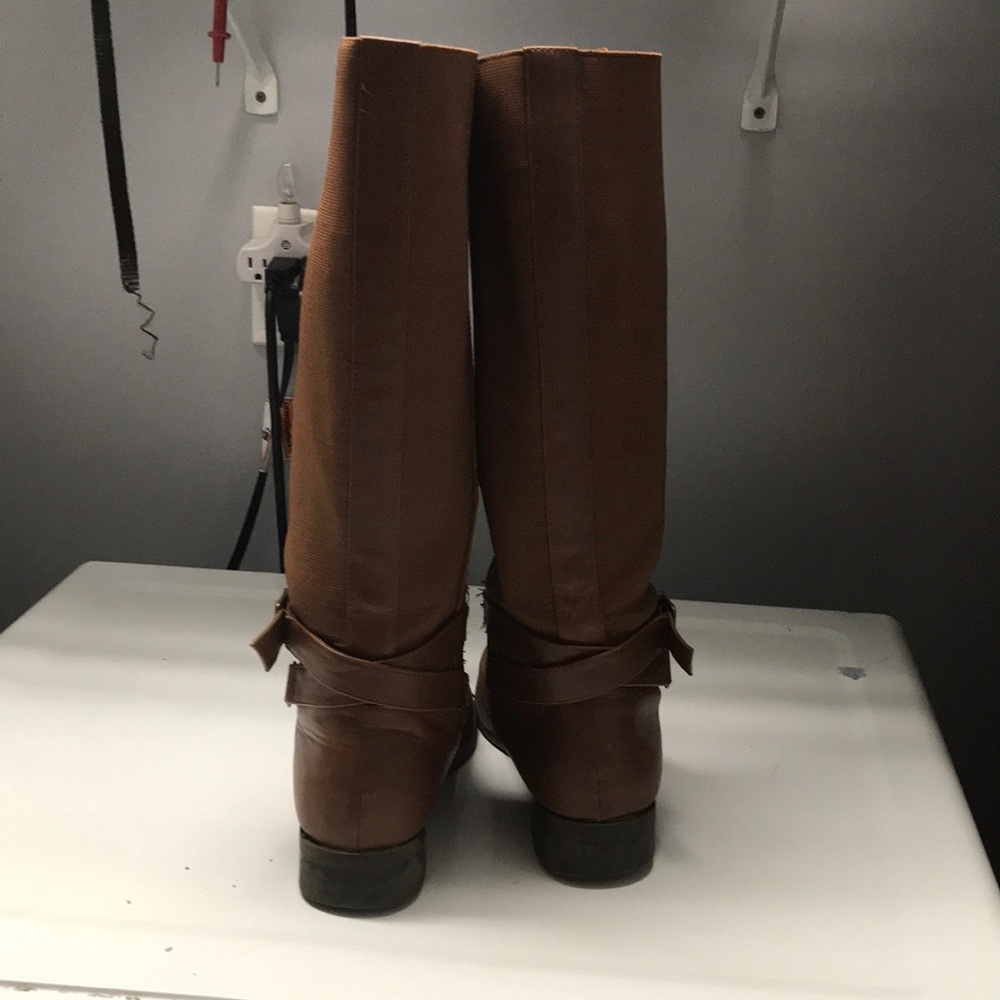 Boots - Picture 5 of 6